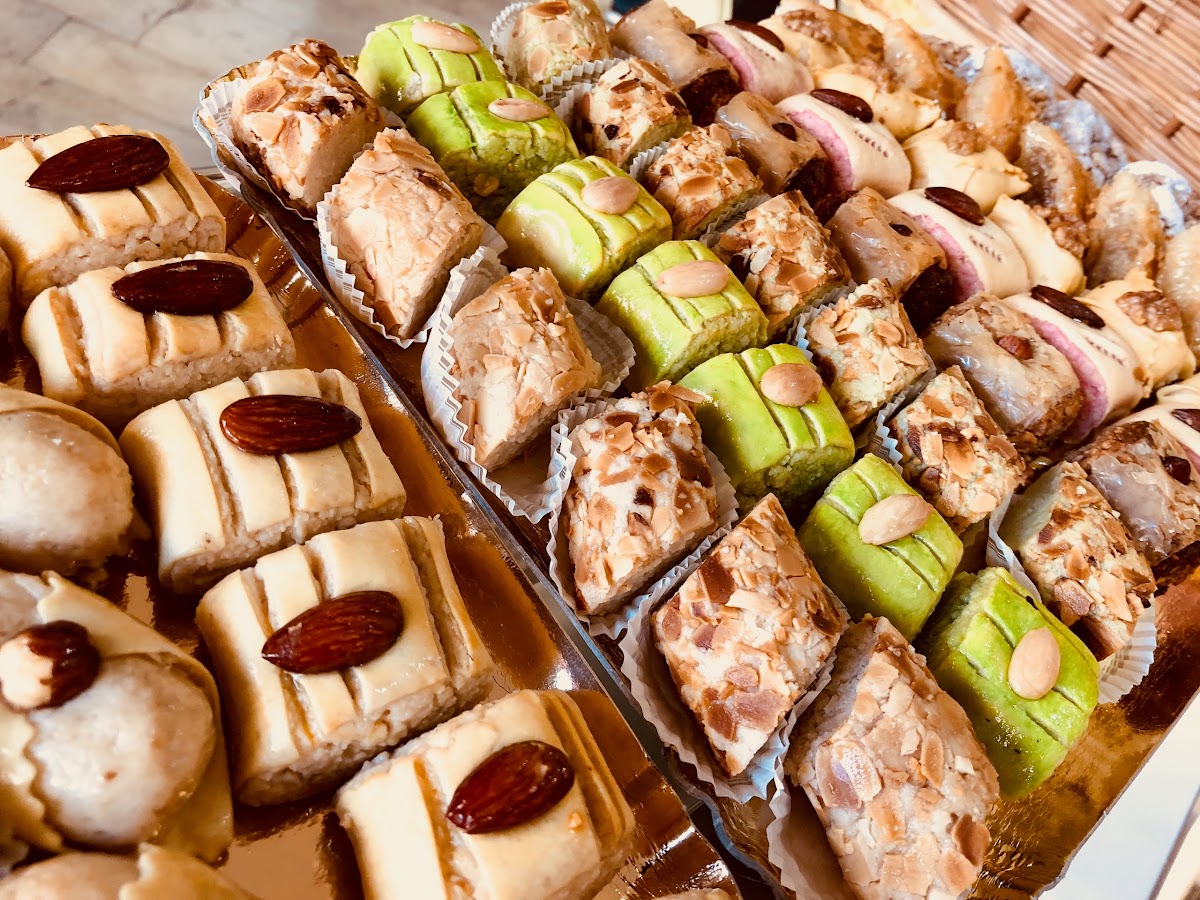 Nakhil Boulangerie — Saint 1