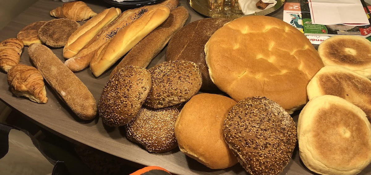 Nakhil Boulangerie — Saint 5